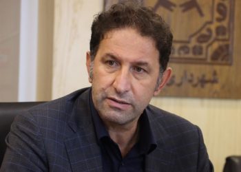 آمادگی شهرداری برای دوشنبه برفی با ۶۵ دستگاه ماشین‌ آلات سنگین / استقرار اکیپ های ستاد مدیریت بحران در مناطق پنجگانه