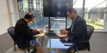 گام دیگر شهرداری بندر کیاشهر در مسیر هوشمندسازی/ انعقاد تفاهم‌نامه همکاری با کارخانه نوآوری مشهد