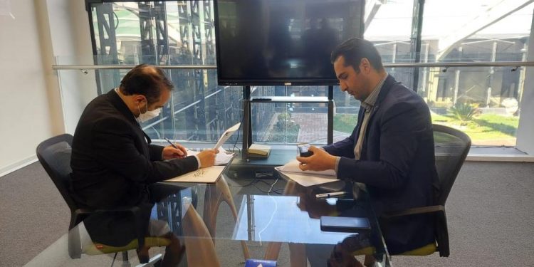 گام دیگر شهرداری بندر کیاشهر در مسیر هوشمندسازی/ انعقاد تفاهمنامه همکاری با کارخانه نوآوری مشهد