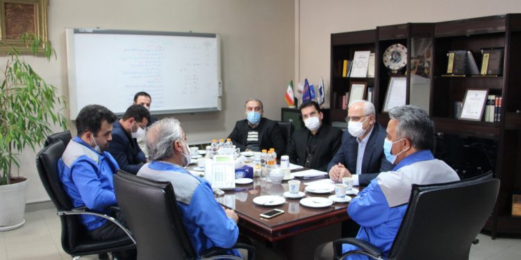 تنظیم تفاهم نامه همکاری دو جانبه،بهره گیری از ظرفیت های قطعه سازی و تأمین قطعات و مواد اولیه از طریق منطقه آزاد انزلی