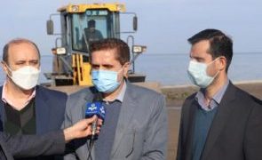 مهلت ۱۰ روزه برای جمع آوری فنس‌های مجتمع صداوسیما در ساحل زیباکنار/ منطقه نظامی مستثنی است