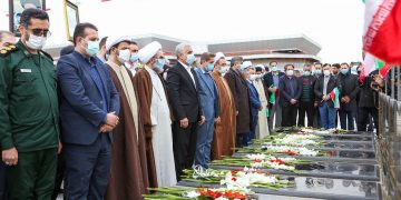 ادای احترام مسئولان گیلان به مقام شامخ شهدا | افتتاح افزون بر یک هزار و ۲۰۰ پروژه