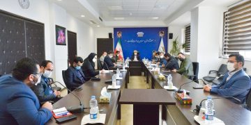 همراهی جامعه بازار و مدیران مجتمع های تجاری منطقه آزاد انزلی برای مقابله با موج ششم کرونا