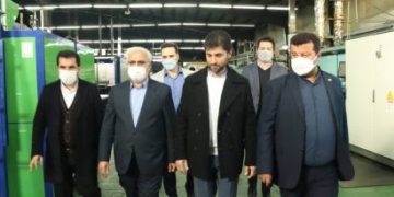 بررسی مسائل دو شرکت تولید و صادرکننده قدیمی منطقه آزاد انزلی