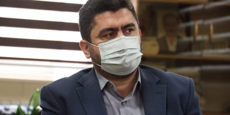 اجرای طرح “خانه تکانی شهری”/نصب المان های نوروزی