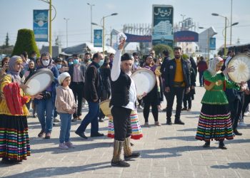 تجربه رنگین کمانی از برنامه های متنوع فرهنگی در قالب نخستین جشنواره نوروزی قرن پانزدهم