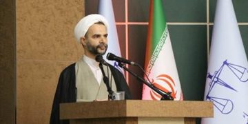 خانواده و دین هویت غیر انسانی نمی سازند