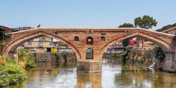 تکذیب آسیب به بنای پل خشتی لنگرود