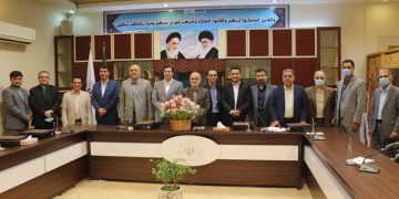 به مناسبت روز شوراها؛ تجلیل شهردار و کارکنان شهرداری لاهیجان ازاعضای شورا