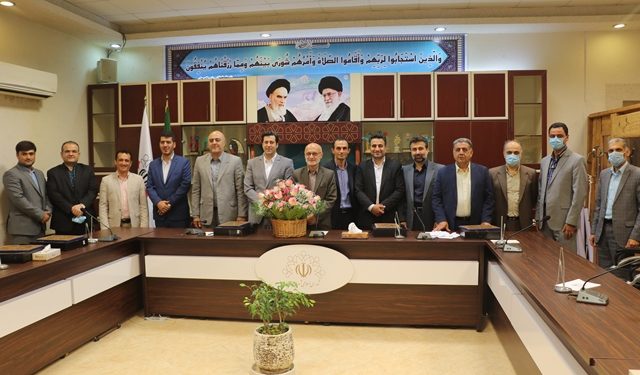 به مناسبت روز شوراها؛ تجلیل شهردار و کارکنان شهرداری لاهیجان ازاعضای شورا