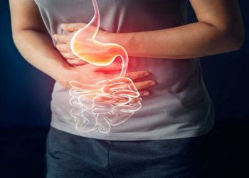 کدام بیماران گوارشی نمی‌توانند روزه بگیرند؟