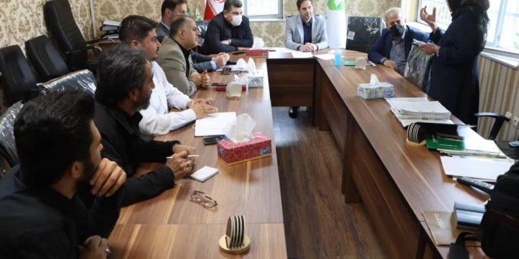 تبادل نظر با شخصیتهای ملی و استانی برای حل معضل سراوان