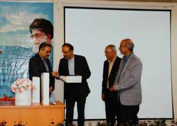 آیین تکریم و معارفه مدیر کل بیمه سلامت گیلان برگزار شد