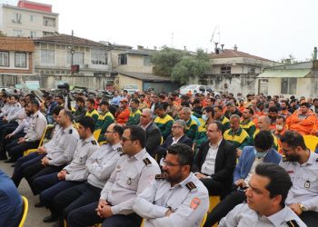 کارگران نمونه شهرداری لاهیجان تجلیل شدند | افزایش میزان اضافه کار کارگران شهرداری