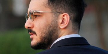 سایه بلند دولت مرکزی بر دولت محلی