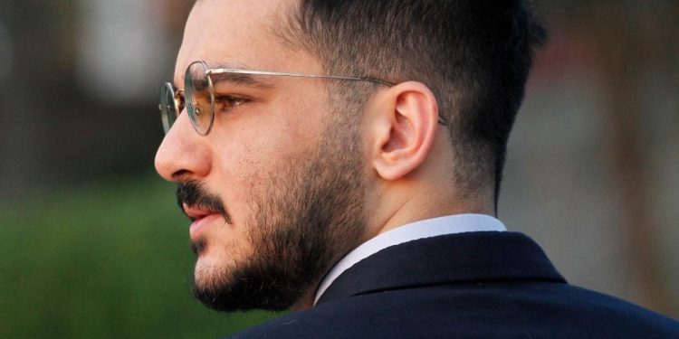 سایه بلند دولت مرکزی بر دولت محلی