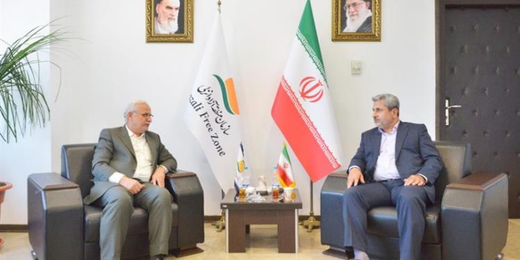 استقرار ناجیان غریق و شروع به کار طرح سالم سازی دریا در منطقه آزاد انزلی