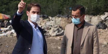 نظارت بر عملیات اجرایی پروژه  بهسازی و تصفیه خانه سراوان توسط شهردار رشت و نماینده مجلس