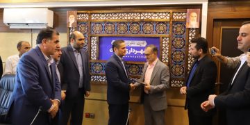 جلسه معارفه سرپرست شهرداری رشت برگزار شد / استیضاح شهردار رشت طبق روال قانونی انجام شد