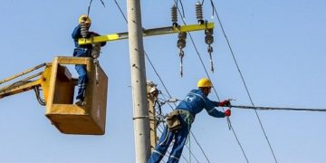 نصب بیش از ۴۰۰ کیلومتر کابل خودنگهدار در گیلان