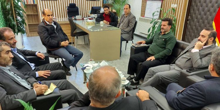 نشست هم‌اندیشی «مرتضی عاطفی» شهردار و اعضاء شورا با «ابراهیم نجفی» نماینده آستانه‌اشرفیه و بندر کیاشهر در مجلس