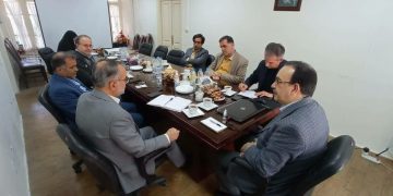 ضرورت بهره مندی از ظرفیت نخبگان به منظور رفع مشکلات رشت / نامگذاری یکی از خیابان های رشت به نام پروفسور درویزه