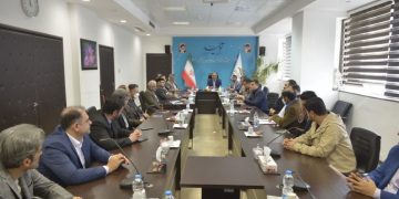 عمده ترین شاخص انقلابی بودن در مناطق آزاد تسهیل و تسریع در ارائه خدمات به سرمایه گذاران است