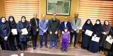 تجلیل اعضای شورای اسلامی شهر رشت از زحمات بانوان شاغل در این مجموعه بمناسبت سالروز ولادت حضرت فاطمه زهرا “س” و روز زن