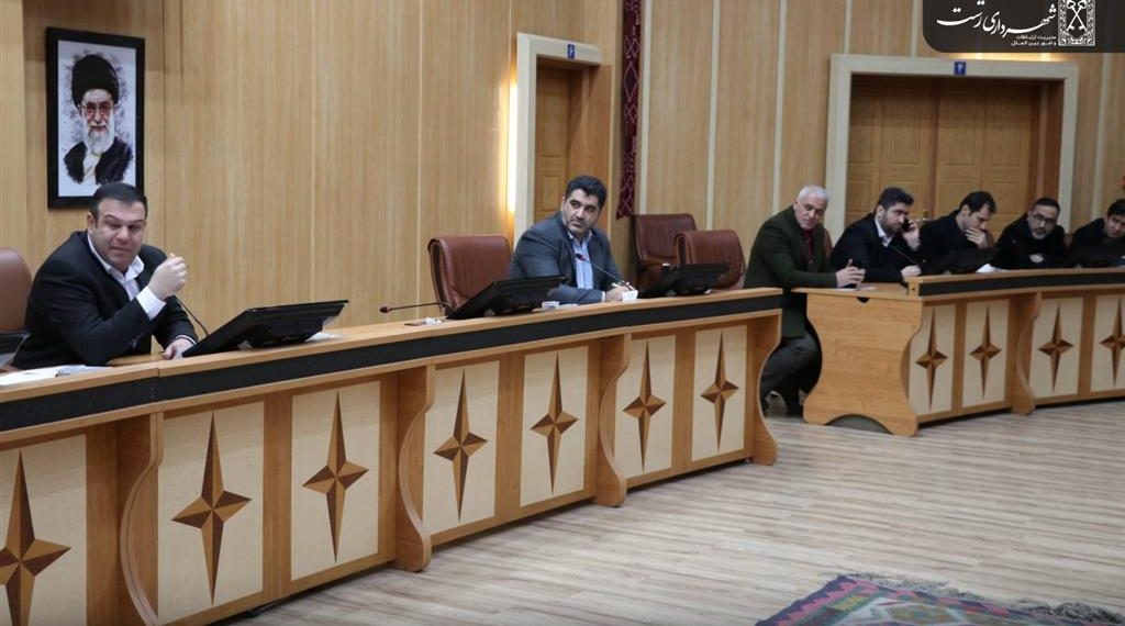 برگزاری نشست مدیریت پسماند استان با حضور سرپرست شهرداری رشت