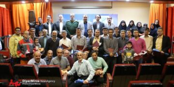 مراسم تجلیل از کارگران و معلمان شهر کلاچای برگزار شد