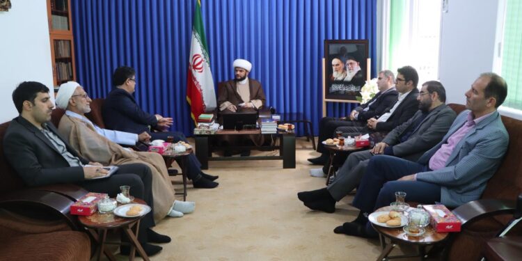 دیدار مدیرکل بنیاد مسکن انقلاب اسلامی استان با امام جمعه تالش