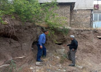 کشف گورهای باستانی در شهر رودبار