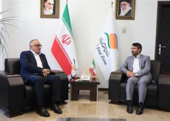 دیدار رییس اتاق بازرگانی گیلان با سرپرست سازمان منطقه آزاد انزلی