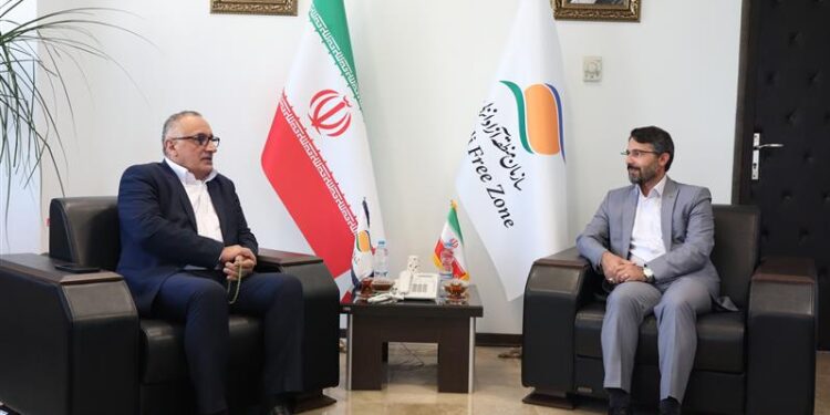دیدار رییس اتاق بازرگانی گیلان با سرپرست سازمان منطقه آزاد انزلی