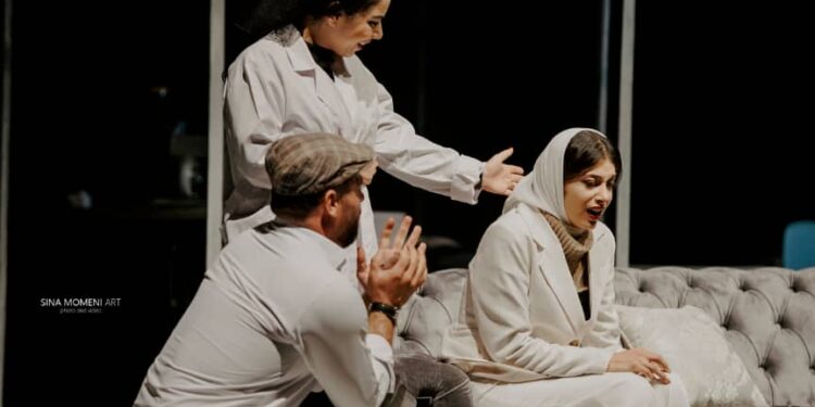 آغاز اکران نمایش «در زمستان»