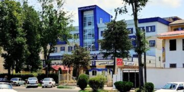 ارائه خدمت به بیش از ۱۰ هزار بیمار در مرکز آموزشی و درمانی ۱۷ شهریور رشت