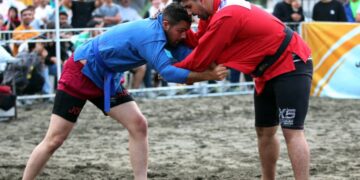 اولین دوره مسابقات سامبو ساحلی قهرمانی کشور به میزبانی استان گیلان برگزار شد