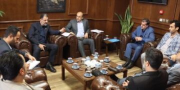 نشست تعاملی مجموعه مدیریت شهری رشت و اداره برق در راستای تسریع اجرای پروژه های طرح میثاق