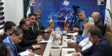 استقبال مدیران شرکت های حمل و نقلی روسیه از همکاری با بنادر منطقه آزاد انزلی