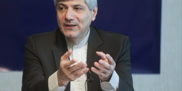 دیپلماسی اقتصادی برای کسب منافع ملی ضرورت دارد