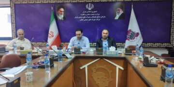 برای حل مشکلات، مدیران شهرک‌ها و نواحی صنعتی با صاحبان صنایع ارتباط داشته باشند