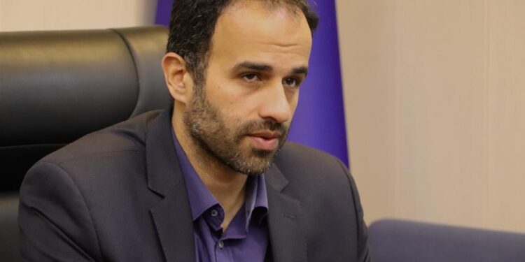 تسریع در لایروبی و هدایت آبهای سطحی | ضرورت هرس درختان خطرآفرین معابر شهری