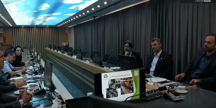 جلسه بررسی روند سرمایه گذاری حوزه پسماند، زیست توده و بیوگاز لندفیل سراوان با حضور شهردار رشت برگزار شد