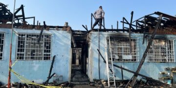 اعزام تیم ویژه بهزیستی کشور جهت بررسی آتش سوزی در کمپ ترک اعتیاد لنگرود