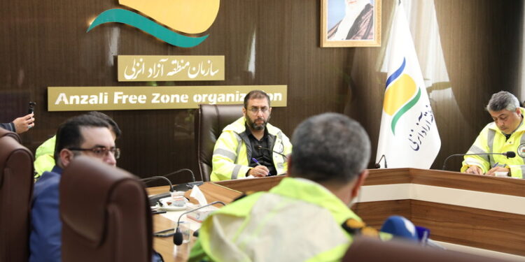 برگزاری جلسه مدیریت بحران در منطقه آزاد انزلی