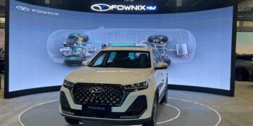 اولین خودروی هیبریدی توسط شرکت بنیان خودرو زرین وارد استان گیلان شد