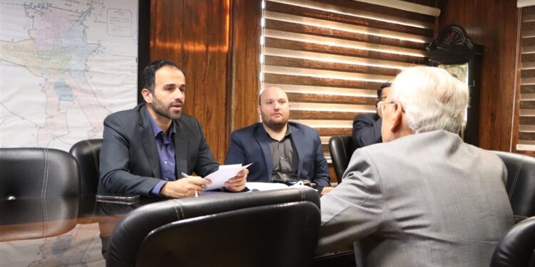 دیدار بدون واسطه مردم با شهردار رشت در منطقه سه شهری