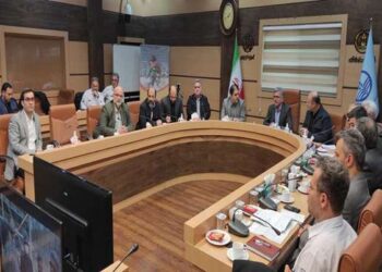 باید شاهد حاکمیت سلامت در جامعه با مشارکت همه جانبه باشیم