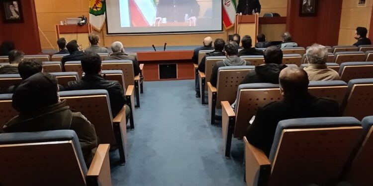 همکاری با بخش صنایع بهمنظور رونق تولید و اشتغال وظیفه همگانی است