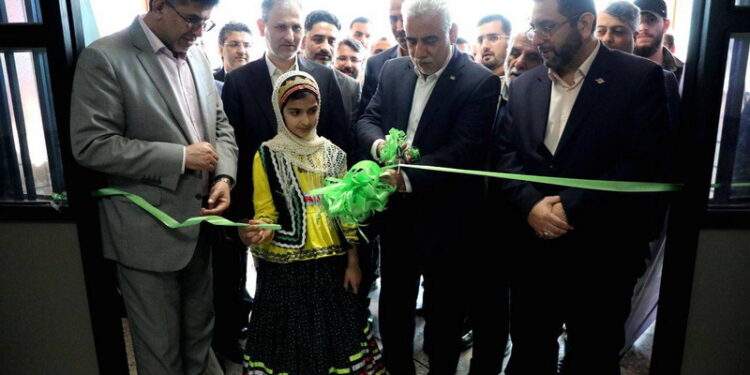 مدرسه شهدای گلشن منطقه آزاد انزلی افتتاح شد